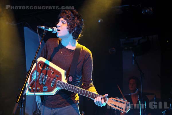 THE KOOKS - 2011-09-07 - PARIS - La Fleche d'Or - 